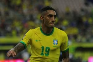 拉菲尼亚：在4000米海拔比赛就不公平，裁判还判点那更难踢了